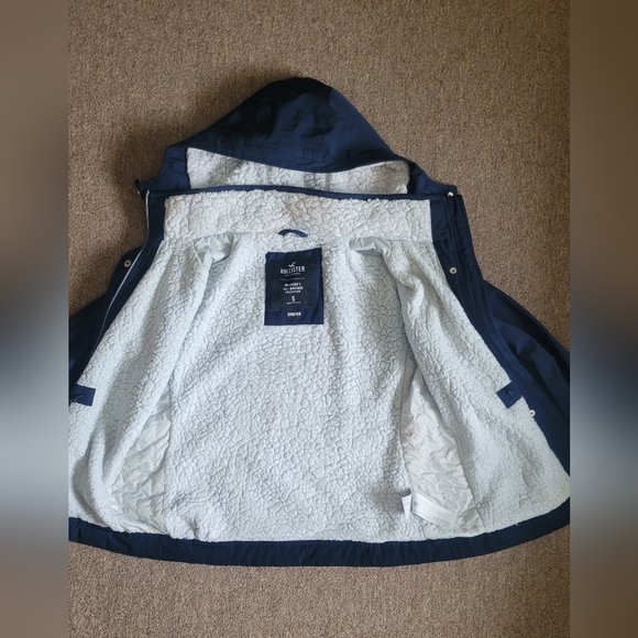 Women's Hollister Size S Sherpa Lined Navy Jacket All-Weather Collection - Picture 10 of 16